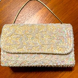 3/$18Vintage sequined ,beaded box style purse with short serpentine type strap